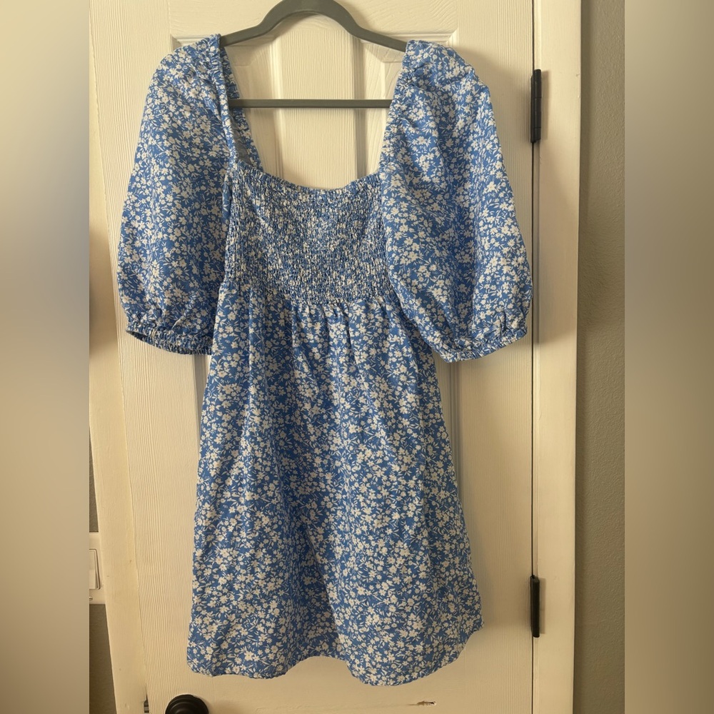 Tuckernuck Blue and White Floral Smocked Dress